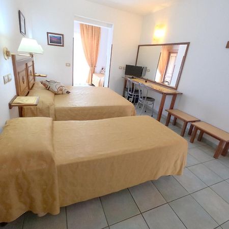 Hotel La Playa Cala Gonone Eksteriør billede