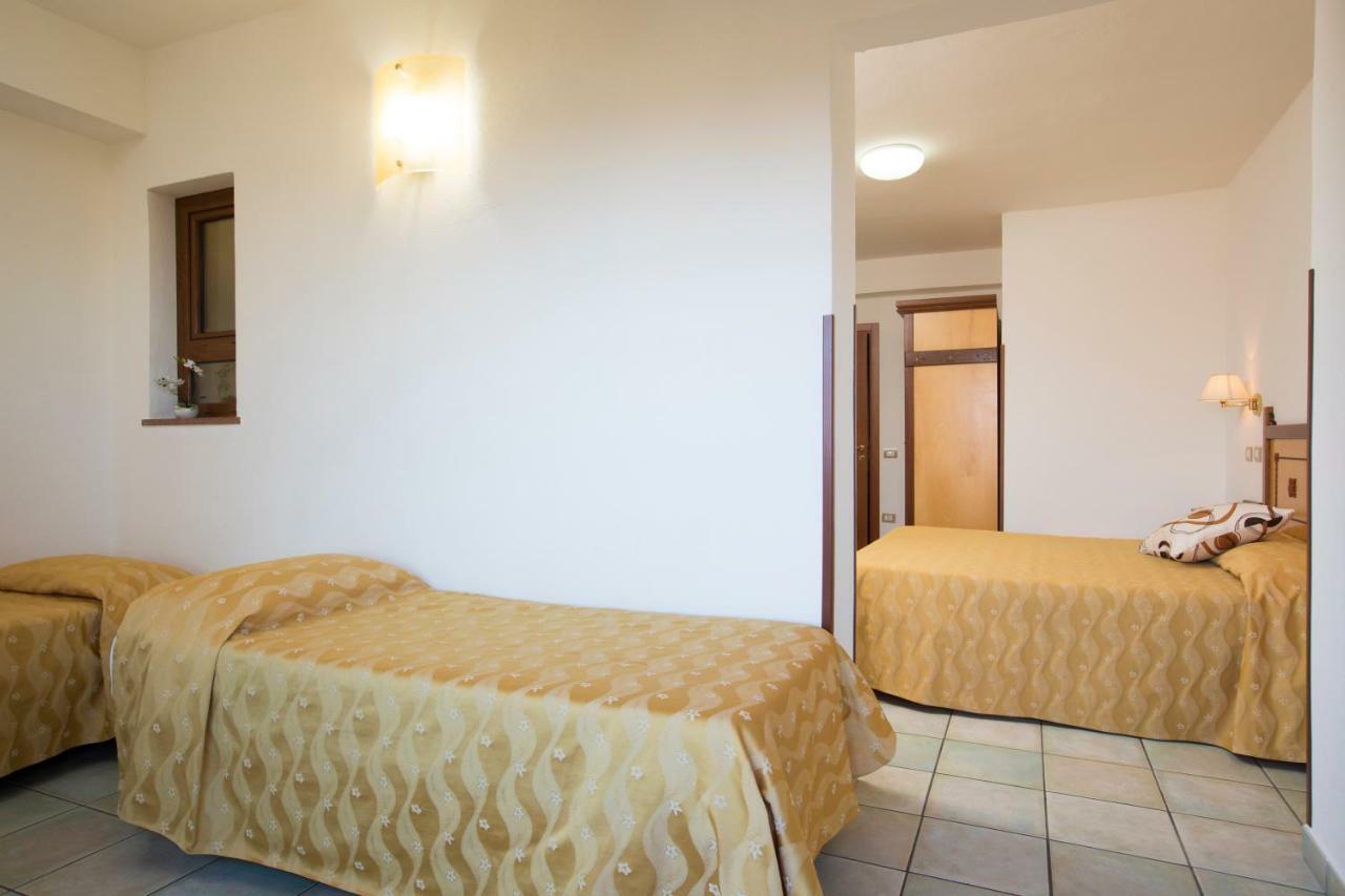 Hotel La Playa Cala Gonone Eksteriør billede