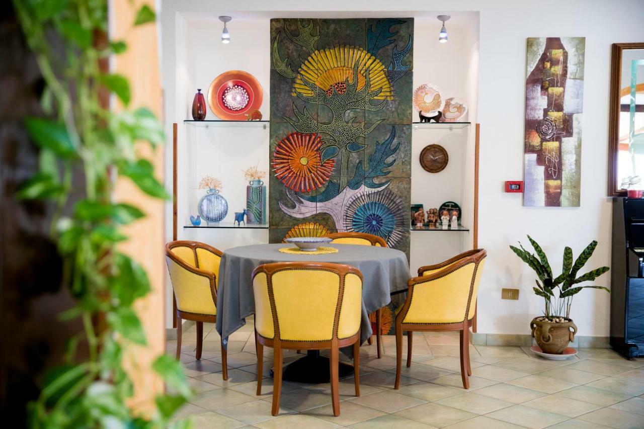 Hotel La Playa Cala Gonone Eksteriør billede